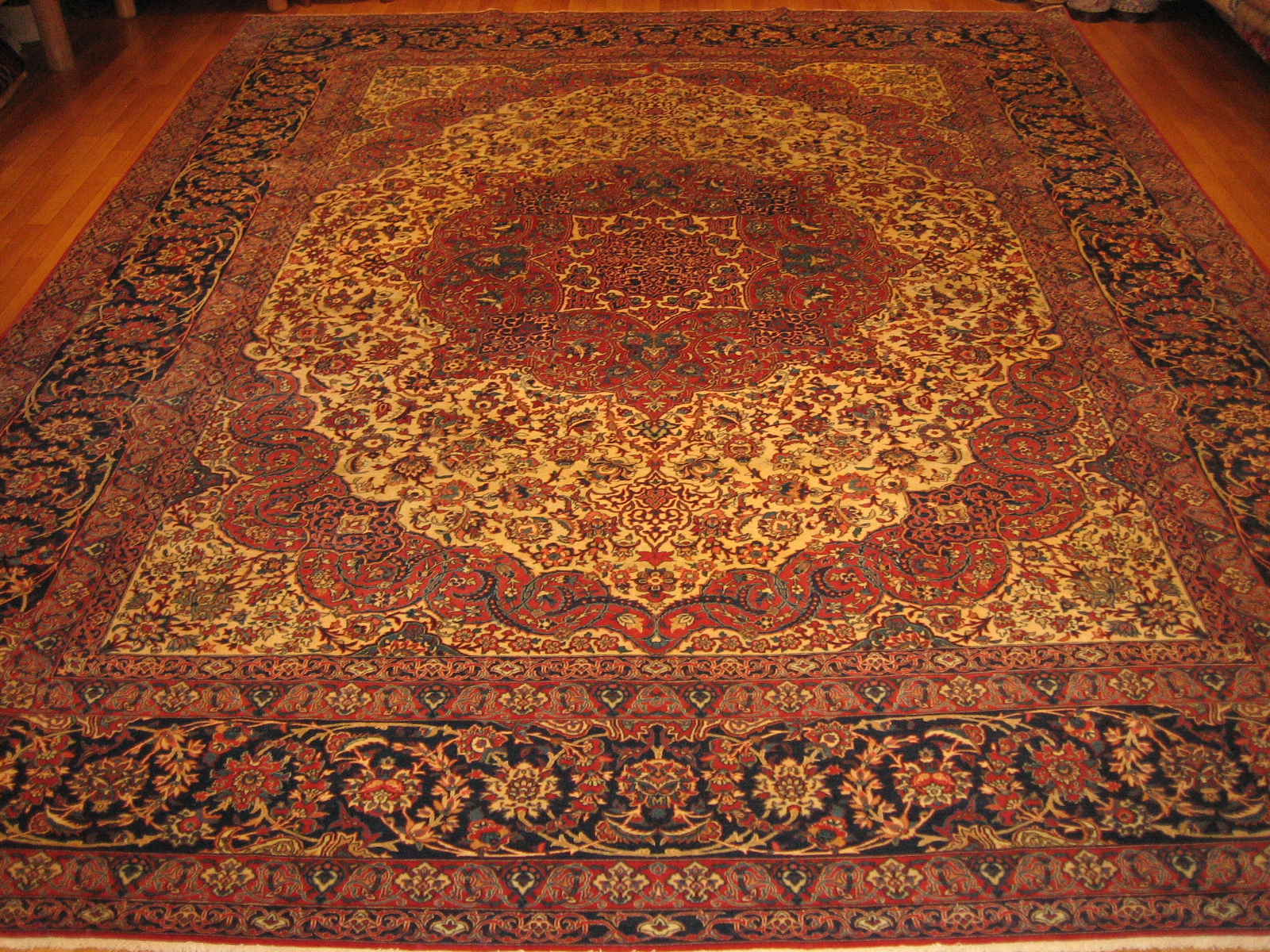 ANTIQUE