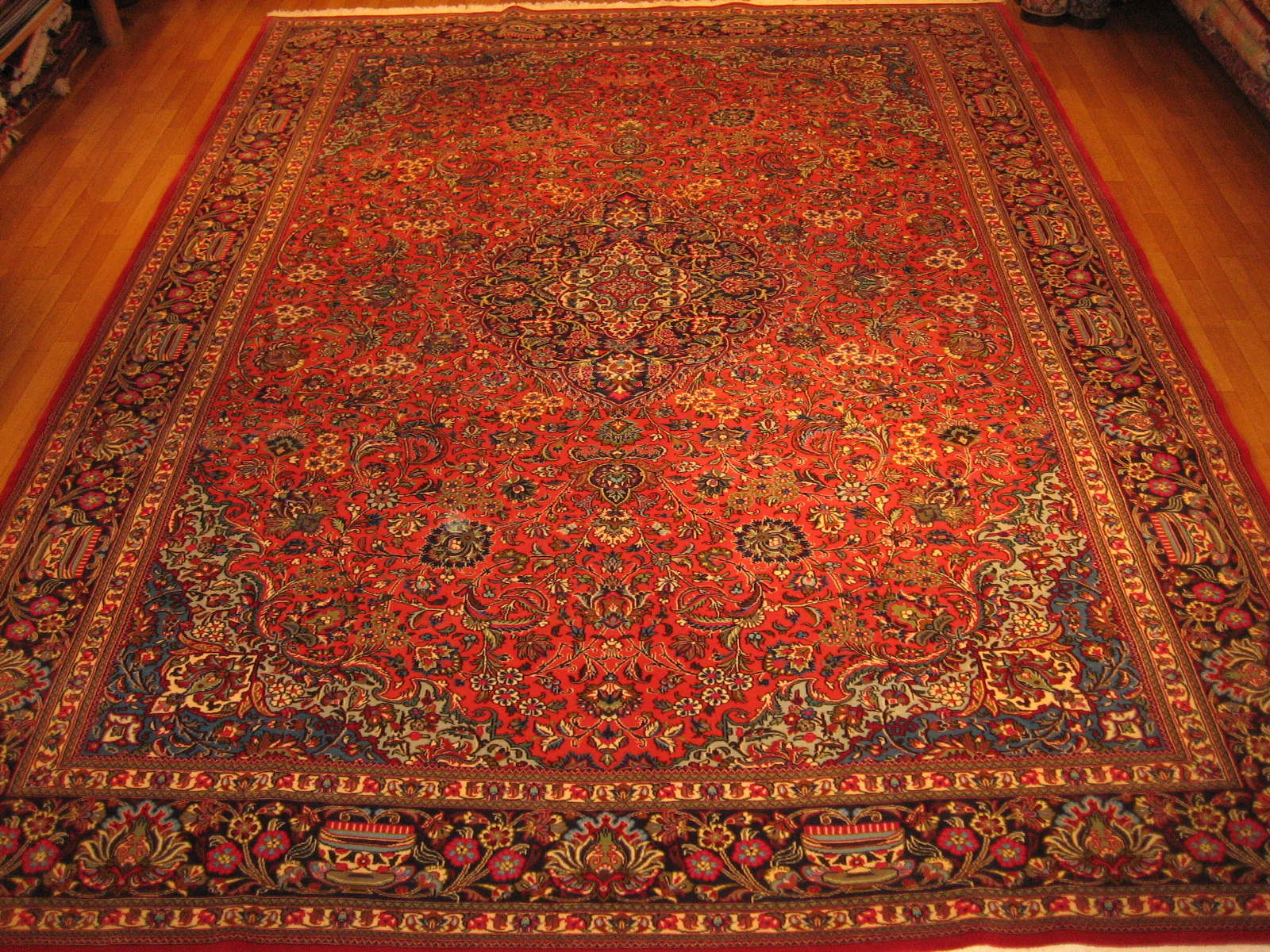 QOM WOOL